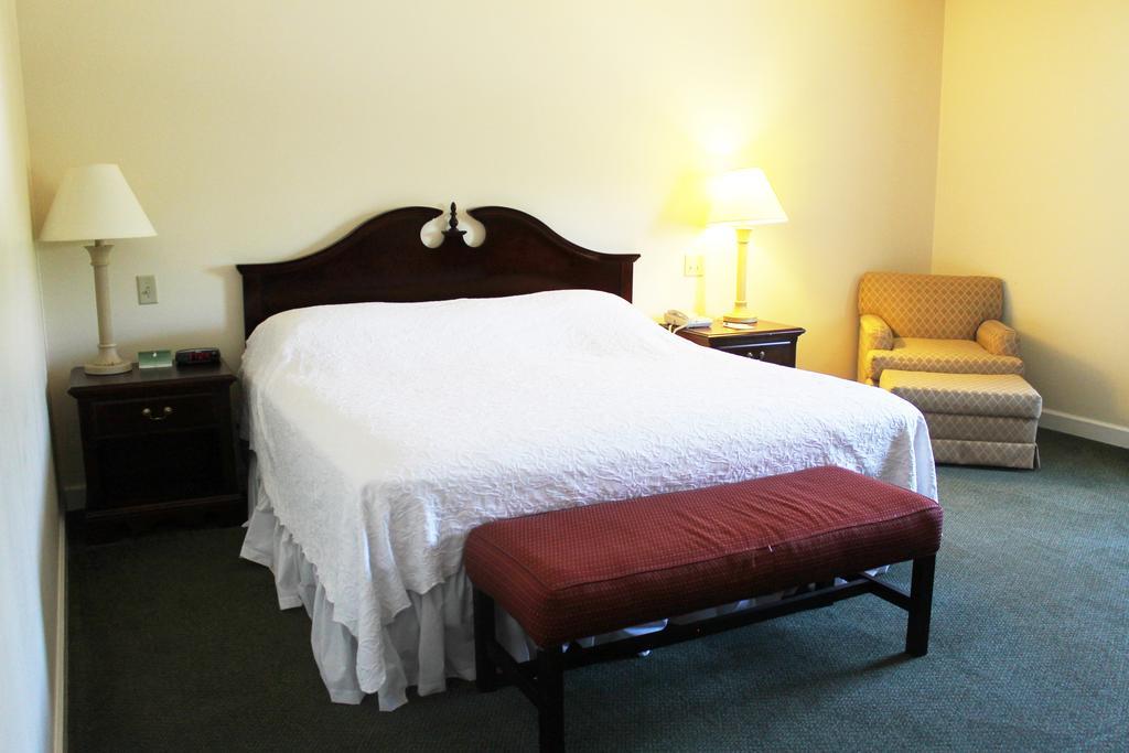 The Williams Inn ويليامزتاون المظهر الخارجي الصورة
